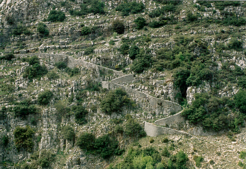 Vradeto Steps